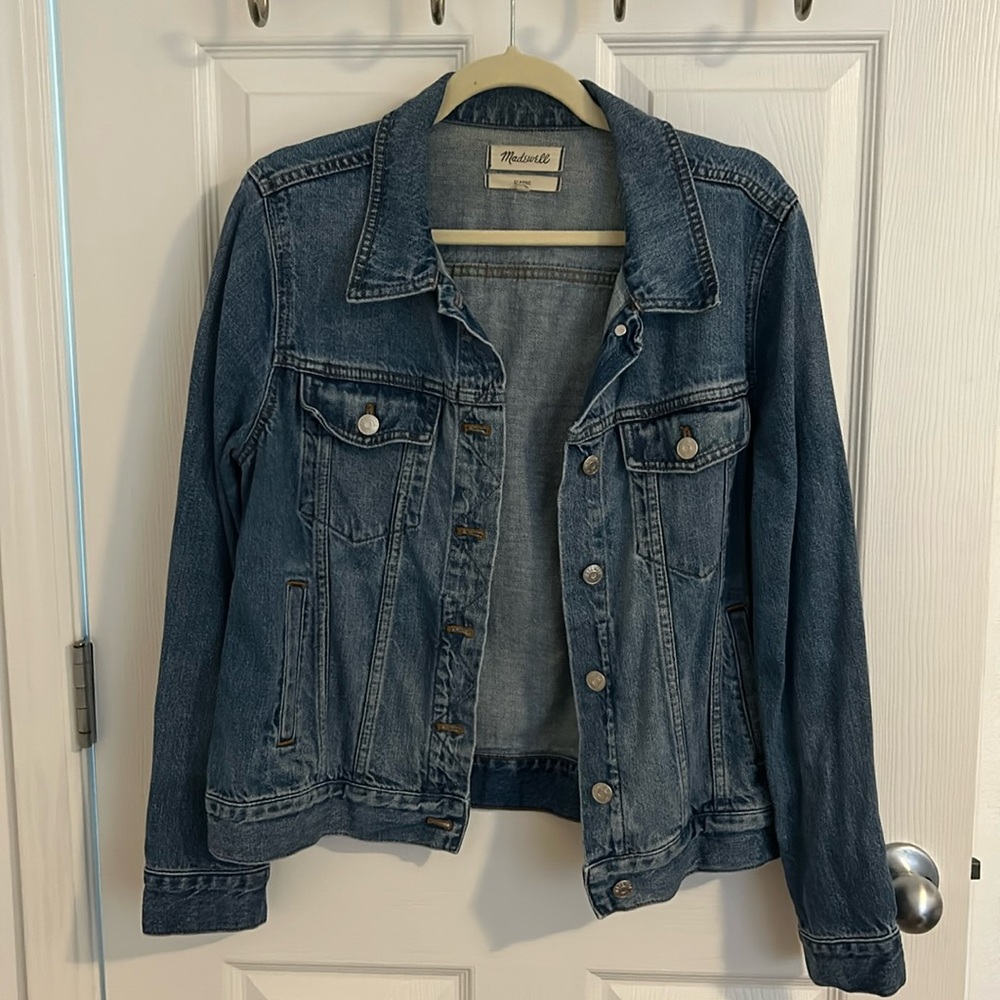 Madewell The Jean Jacket in Medford Wash